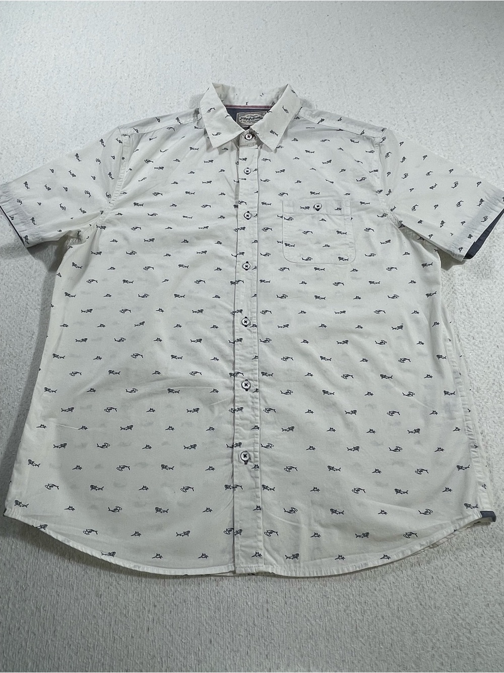 Flag & Anthem Men's Large White Blue Fish Graphic Short Sleeve Button-Up.SKU#668